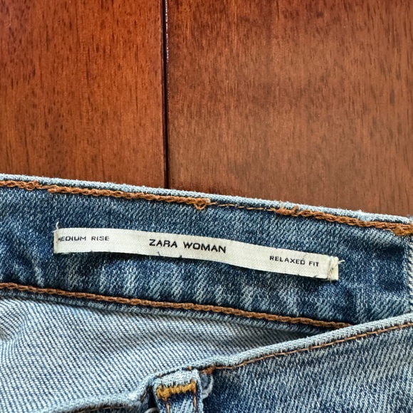 Zara Ripped Denim - Picture 2 of 4
